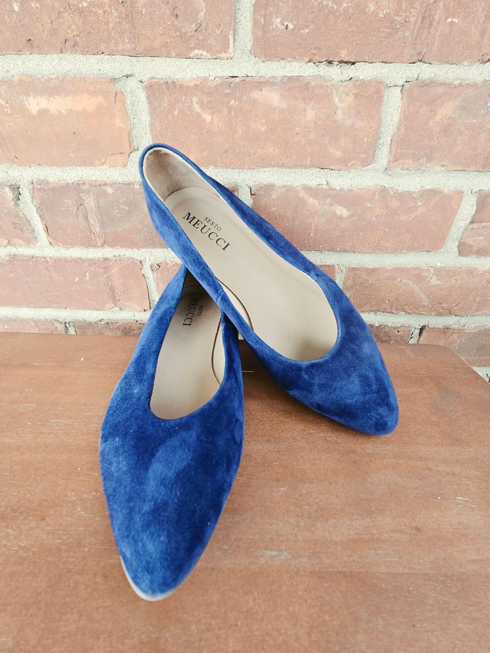 Sesto Meucci Blue Suede pumps size 7.5 Elegant Quiet Luxury
